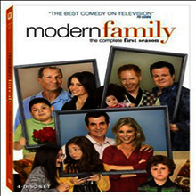 Modern Family: The Complete First Season (��� �йи�: ���ø�Ʈ ���� 1) (�����ڵ�1)(�ѱ۹��ڸ�)(4DVD Boxset) (2009)