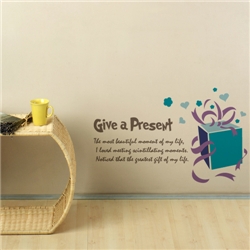 [yumin] give a present