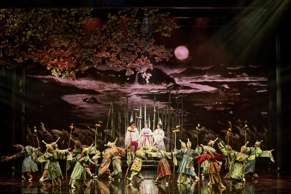 http://image.yes24.com/themusical/upFiles/StageTalkV2/Magazine/20260506/2026050601022649bd5e787f8172e5ec085f0b3e09583c8d.jpg