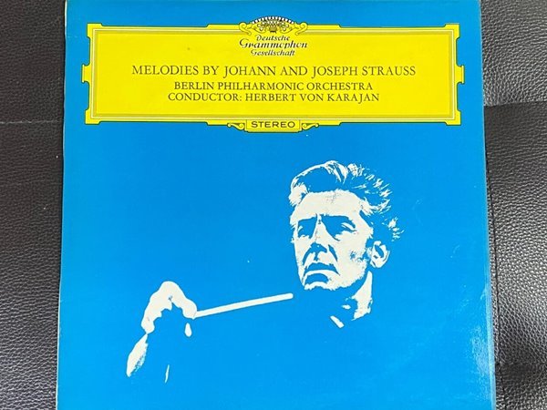 [LP] 카라얀 - Karajan - Melodies By Johann And Joseph Strauss LP [U.K반]