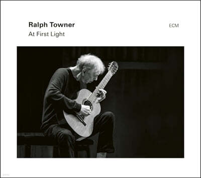 Ralph Towner (랠프 타우너) - At First Light [LP]