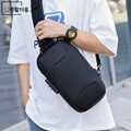 생활더봄 남자 남성 해외 여행용 도난방지 크로스백 메신저 방수 슬링백 비밀번호 잠금장치 USB충전포트