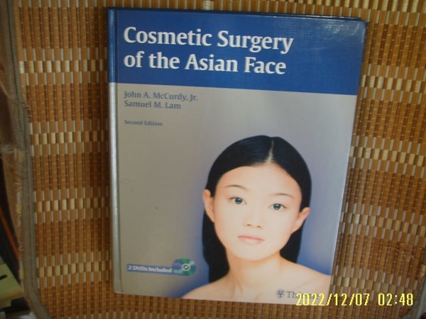 Thieme / McCurdy. Lam 외국판 / 2판 Cosmetic Surgery of the Asian Face + 2 DVD 있음 -꼭 상세란참조