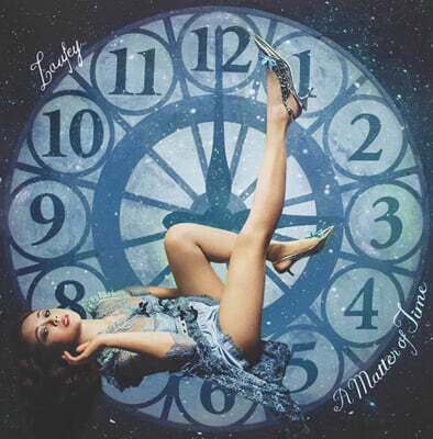 Laufey (라이베이) - A Matter Of Time [카세트테이프]