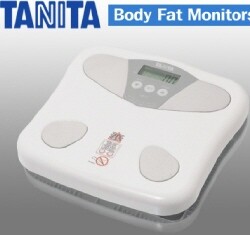 [무료배송] 타니타 체지방 체중계 UM-017