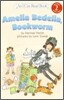 Amelia Bedelia, Bookworm