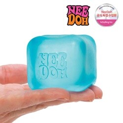 �ϵ� ���� ��Ʈ������ ���̽� ť��