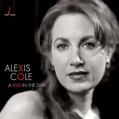 Alexis Cole (알렉시스 콜) - A Kiss In the Dark [LP]