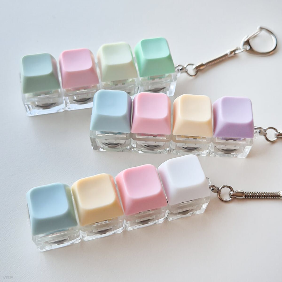 [사은품 증정]4구 클릭커 LED 키캡 키보드키링 불투명 핸드폰 굿즈 클리커 자동차 키홀더 열쇠고리