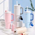 ★특가★1+1 디유 하이제닉_위생적 빨대 스텐 대용량 텀블러 750ml 보온보냉병_미니키링 포함_4컬러