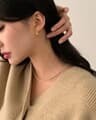 [925 Silver] Detail one touch earrings E 72