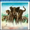 Elvis Costello & The Attractions (엘비스 코스텔로 & 디 어트랙션즈) - Armed Forces [LP]