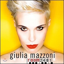 Giulia Mazzoni 줄리아 마쪼니 - 룸 2401 (Room2401)