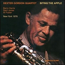 Dexter Gordon Quartet (덱스터 고든 쿼텟) - Biting The Apple [LP]