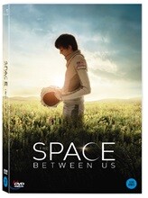 스페이스 비트윈 어스 (1Disc)