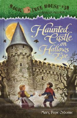 Haunted Castle on Hallow&#39;s Eve