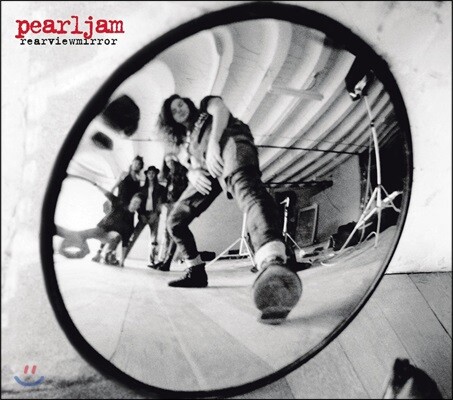 Pearl Jam (펄잼) - Rearviewmirror: Greatest Hits 1991-2003 [2017 Packaging]