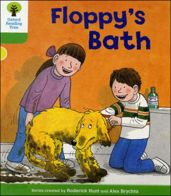 Oxford Reading Tree: Level 2: More Stories A: Floppy&#39;s Bath