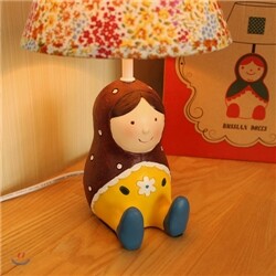 [40%할인]앉아있는 마트로시카 스탠드(Russian Dolls)