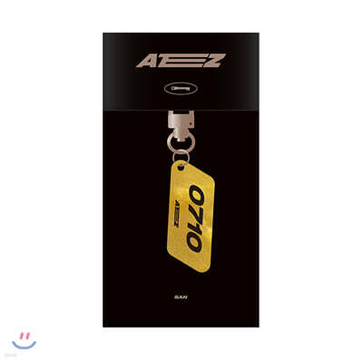 에이티즈 (ATEEZ) - OFFICIAL LIGHT STICK CASE ACCESSORY - ACRYLIC KEYRING [산]