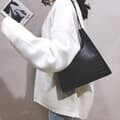 romansera 크로코다일패턴 라운드 커팅 핸드백 1color