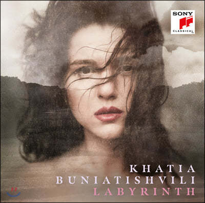 Khatia Buniatishvili 카티아 부니아티쉬빌리 피아노 작품집 '미궁' (Labyrinth)