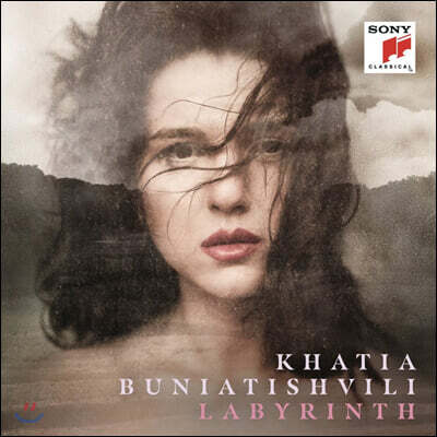 Khatia Buniatishvili 카티아 부니아티쉬빌리 피아노 작품집 &#39;미궁&#39; (Labyrinth)