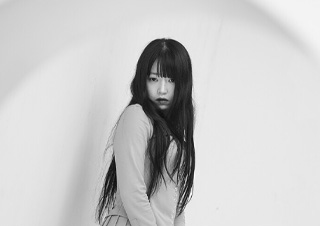 이옥토X이훤, 보고 있는 것을 믿기 어려워하면서