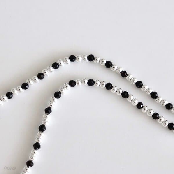 [Silver925] Black beads &amp; silver ball necklace