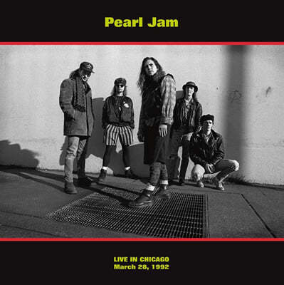 Pearl Jam — Live In Chicago : March 28, 1992 앨범 커버
