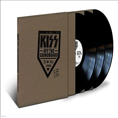 Kiss — Off The Soundboard: Tokyo 2001 앨범 커버