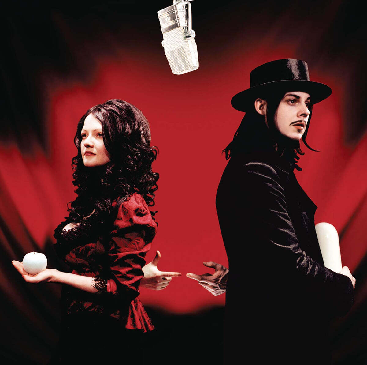 The White Stripes (화이트 스트라입스) - 5집 Get Behind Me Satan