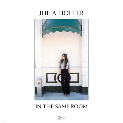 Julia Holter — In The Same Room 앨범 커버