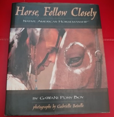 Horse, Follow Closely (isbn: 9781889540221)