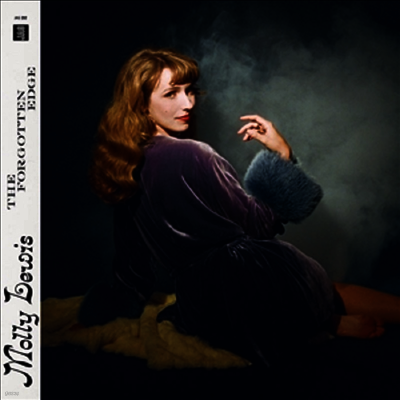 Molly Lewis — Forgotten Edge 앨범 커버