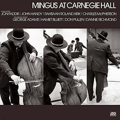 Charles Mingus — Mingus at Carnegie Hall 앨범 커버