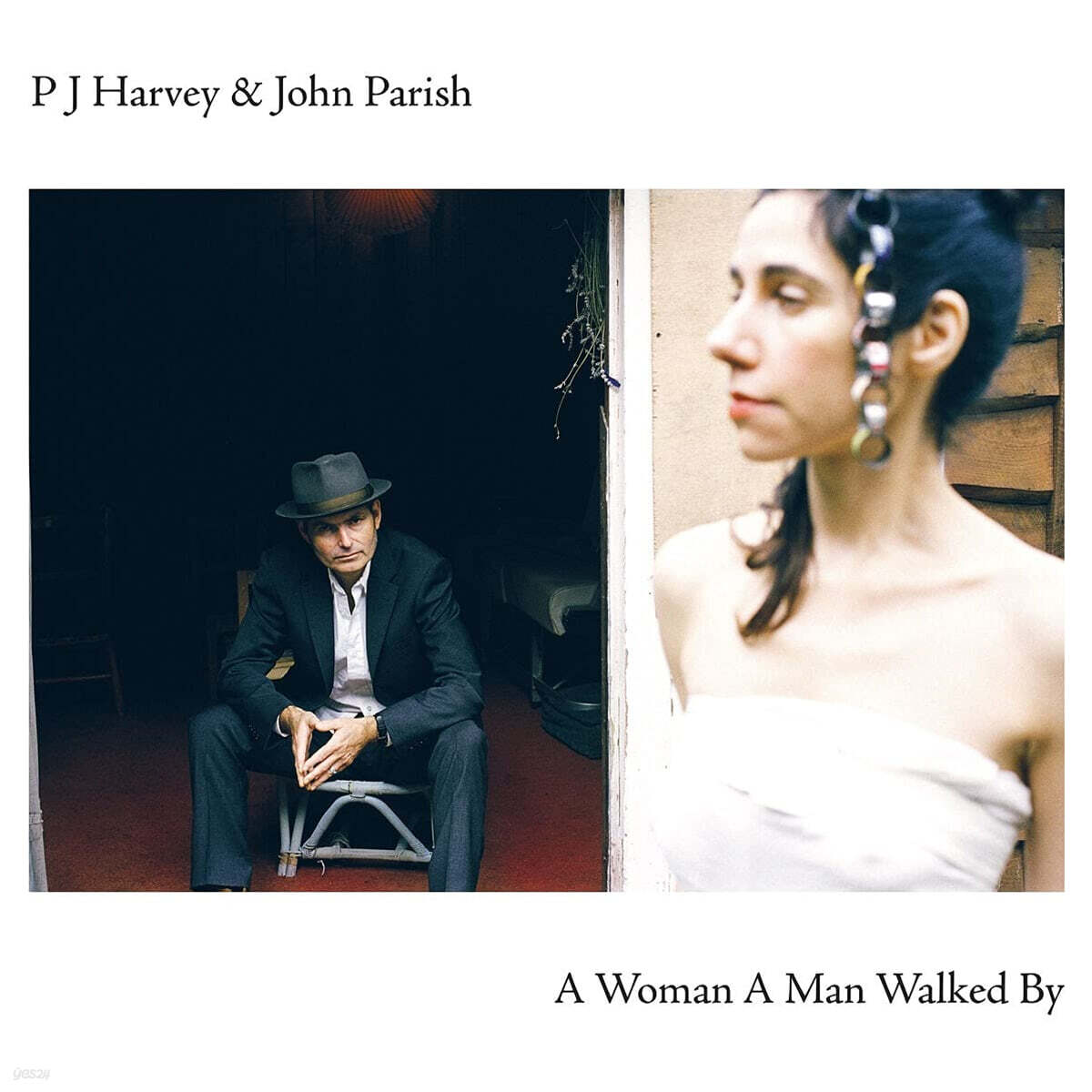 P.J Harvey / John Parish (피제이 하비 / 존 파리쉬) - A Woman A Man Walked By [LP]