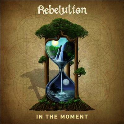 Rebelution — In The Moment (Gatefold) 앨범 커버