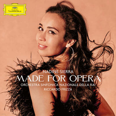 Nadine Sierra  ÿ θ   (Made for Opera) 