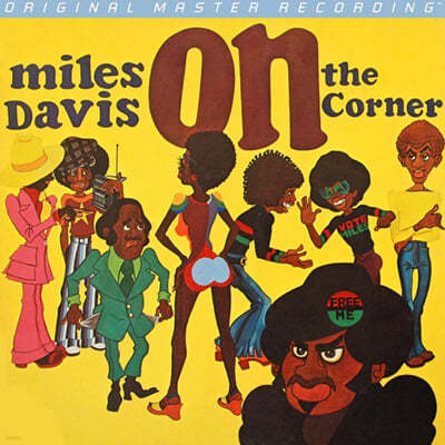 Miles Davis — On The Corner 앨범 커버