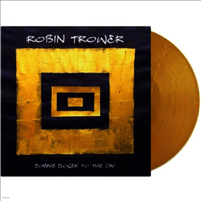 Robin Trower — Coming Closer To The Day 앨범 커버