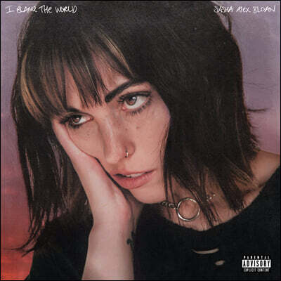 Sasha Sloan — 2집 I Blame The World 앨범 커버