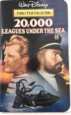 20,000 Leagues Under the Sea [VHS]