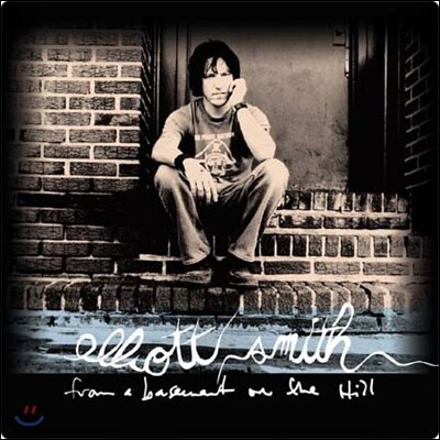 Elliott Smith — From A Basement On The Hill 앨범 커버