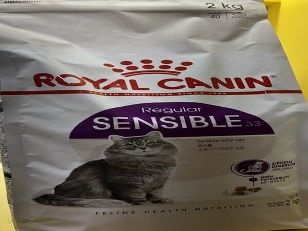 로얄캐닌 센시블33 캣 고양이 반려묘 사료 2kg