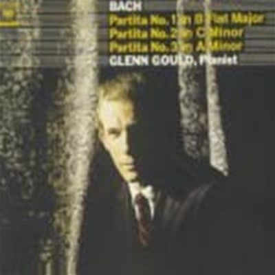 Glenn Gould / 바흐 : 파르티타 1-3번 (수입/SMK87767)