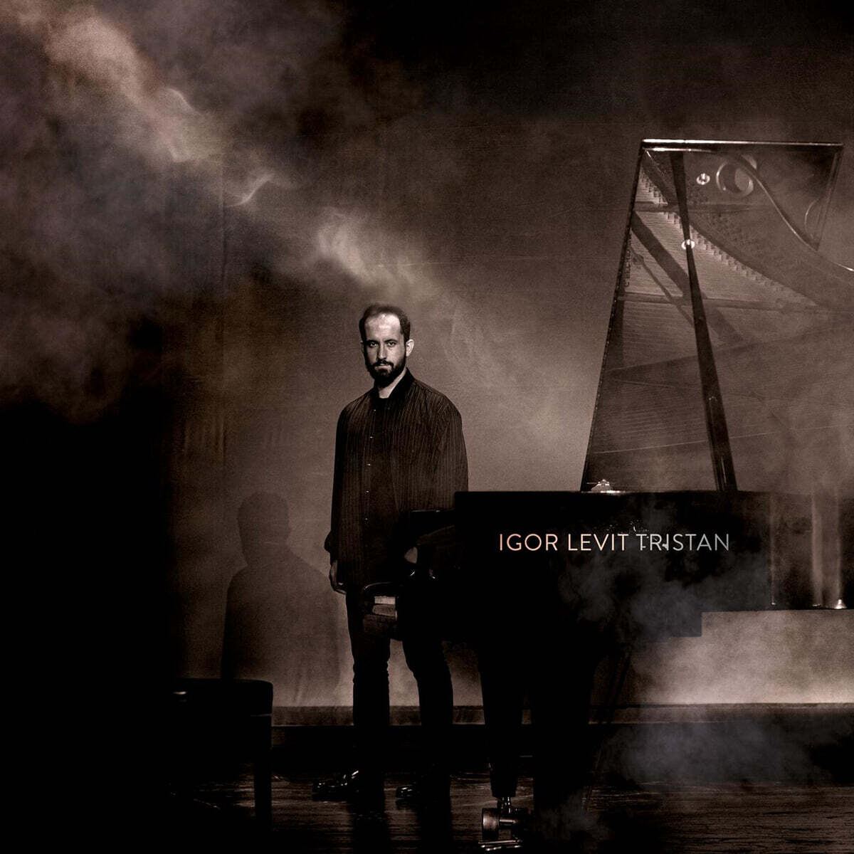 Igor Levit 바그너: 트리스탄과 이졸데 / 말러: 교향곡 10번 / 리스트: 사랑의 꿈 - 이고르 레비트 (Tristan) [3LP]