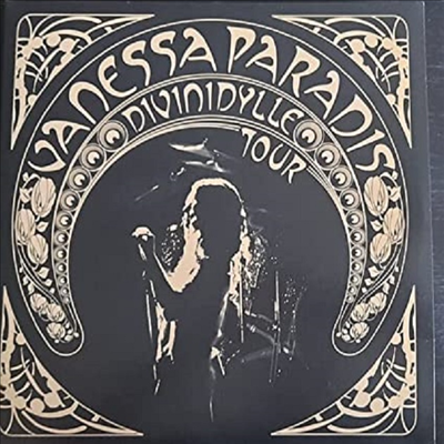 Vanessa Paradis — Divinidylle Tour 앨범 커버