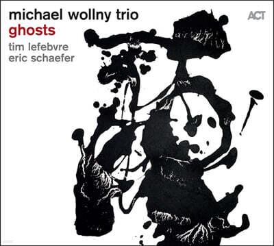 Michael Wollny Trio — Ghosts 앨범 커버