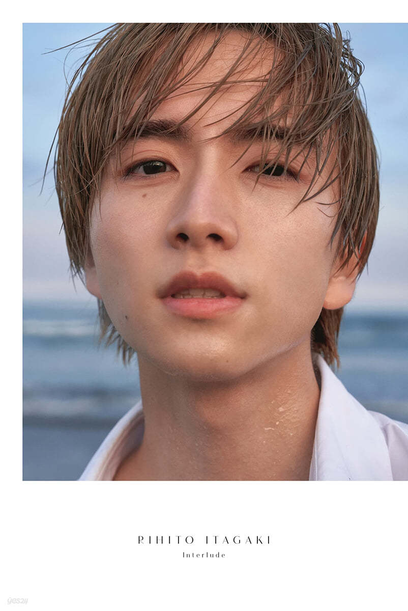 板垣李光人 20th Anniversary Photobook Interlude 